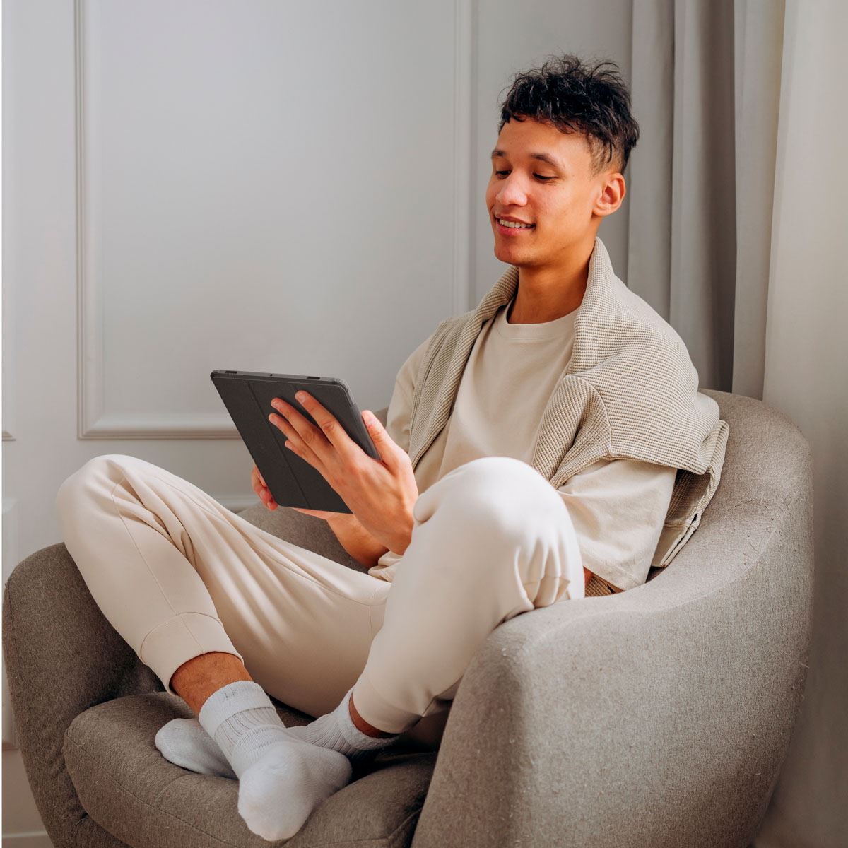 Spigen Ultra Hybrid Pro, black - Samsung Galaxy Tab S10 FE (12)