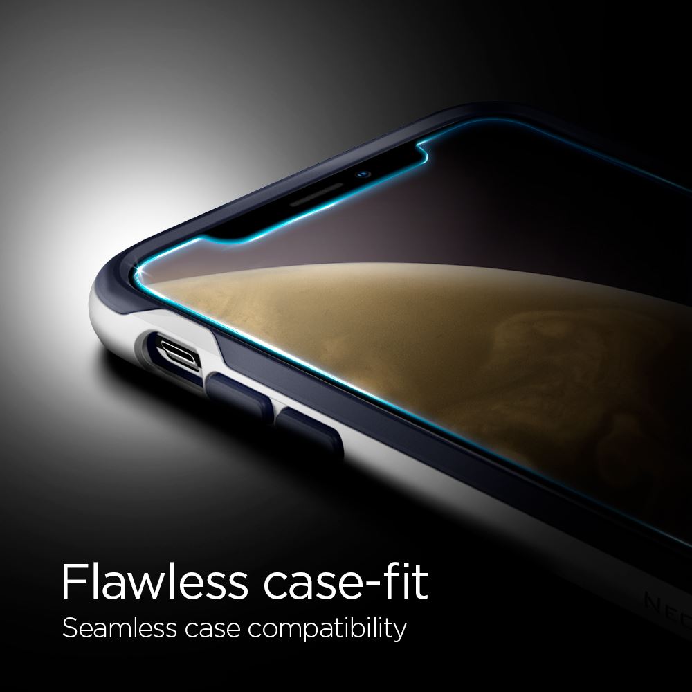 Spigen Glas.tR EZ Fit - iPhone XR (5)