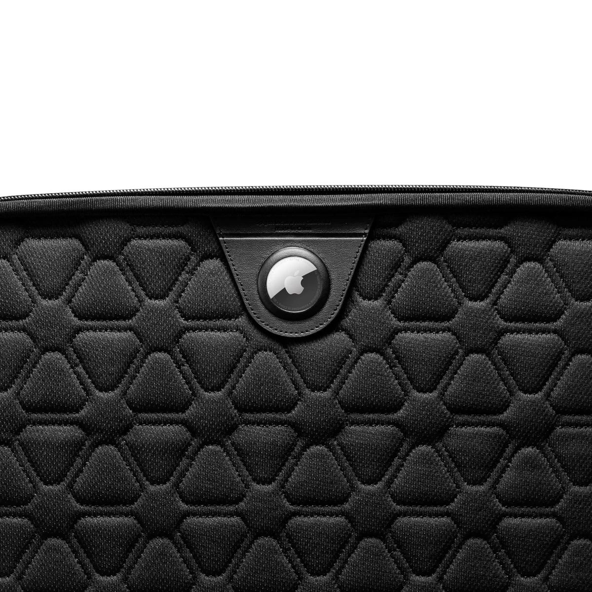 Spigen Rugged Armor Pro, black - MacBook Pro 14" M4 2024/M3 2023/M2 2023/M1 2021 (9)