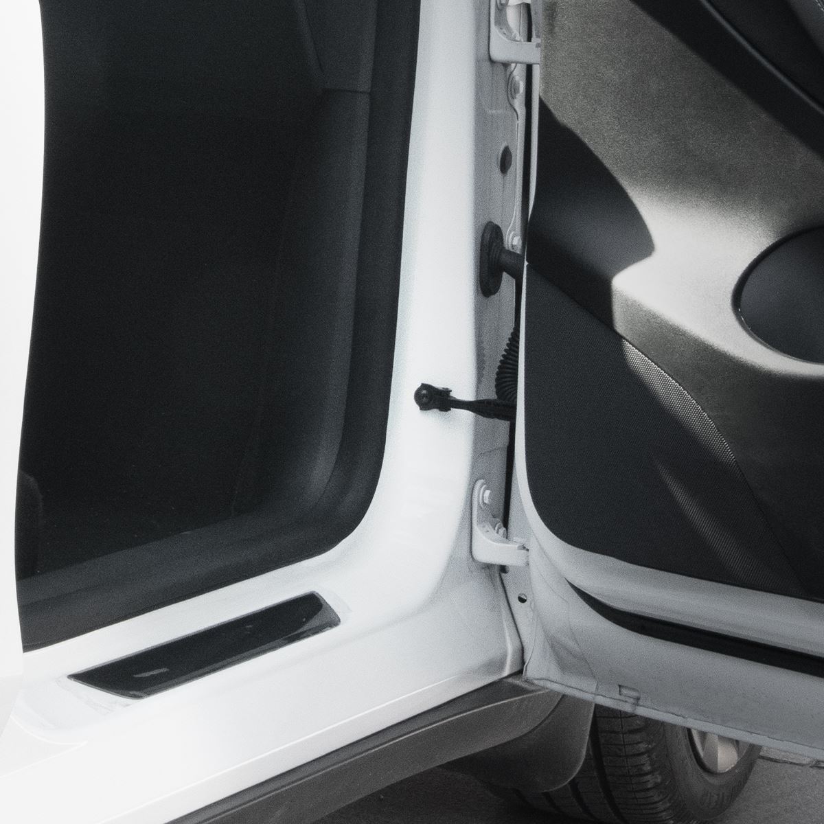 Spigen Tesla Door Lock Cover, black - Tesla Model Y/3 (6)